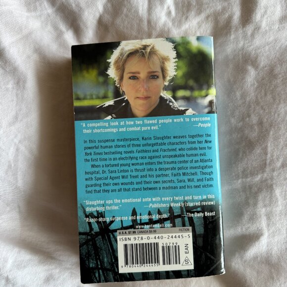 Undone - Karin Slaughter - Paperback - Picture 2 of 3